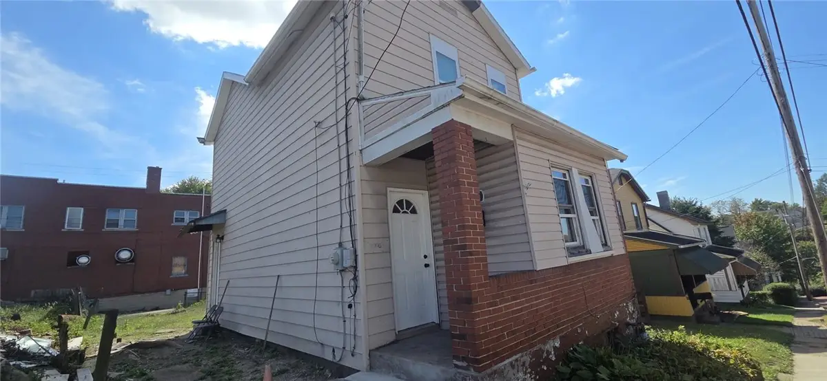 3432 Gleason St, McKeesport, PA 15132 - #1