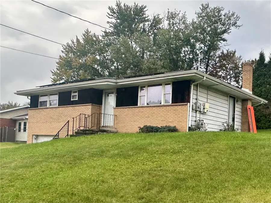 152 Autumn Dr, Butler, PA 16001 - #2