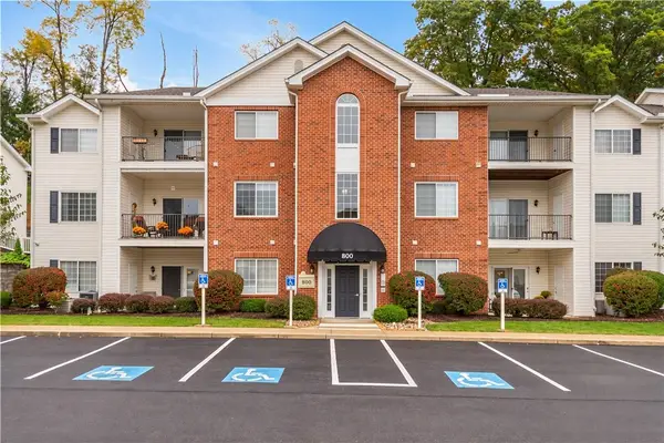 800 Hidden Ridge Ct #103, South Park, PA 15129