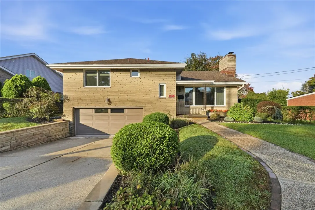933 Prospect Rd, Pittsburgh, PA 15227 - #1
