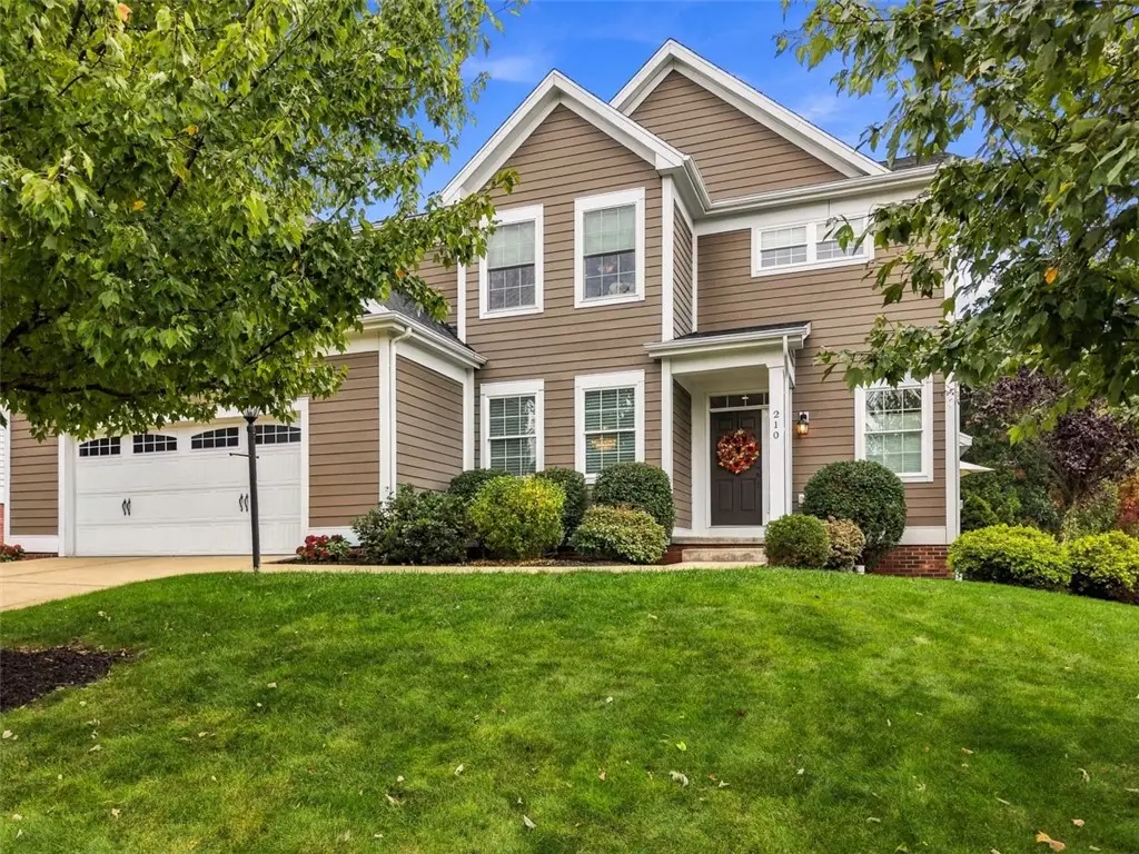 210 Pinnacle Ct, Valencia, PA 16059 - #1