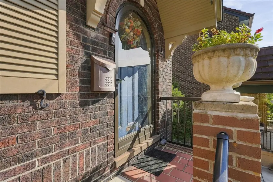 950 Heberton St, Pittsburgh, PA 15206 - #2