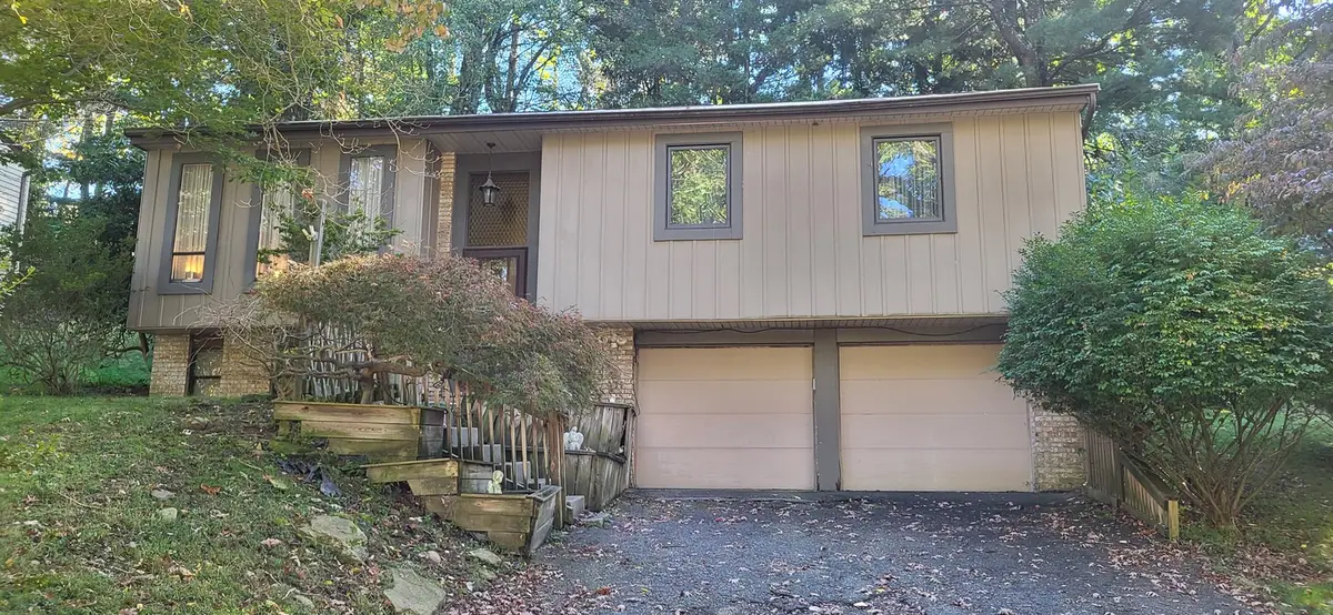 565 Jefferson Street, Pittsburgh, PA 15237 - #1