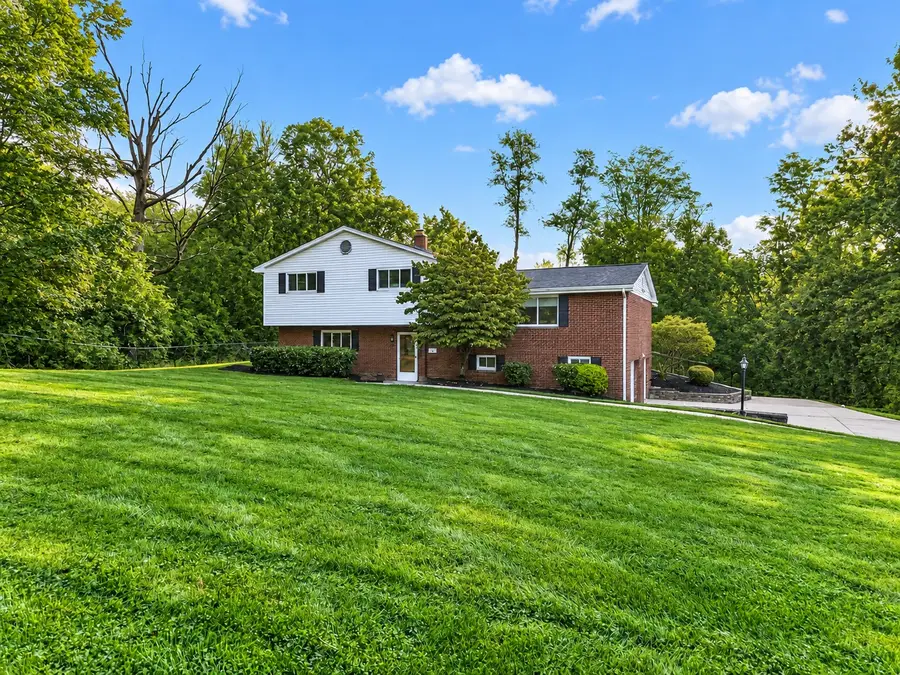 280 Mohawk Dr., McKeesport, PA 15135 - #2