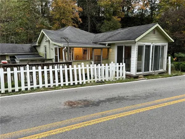 1908 Pleasantville Rd, Natrona Heights, PA 15065