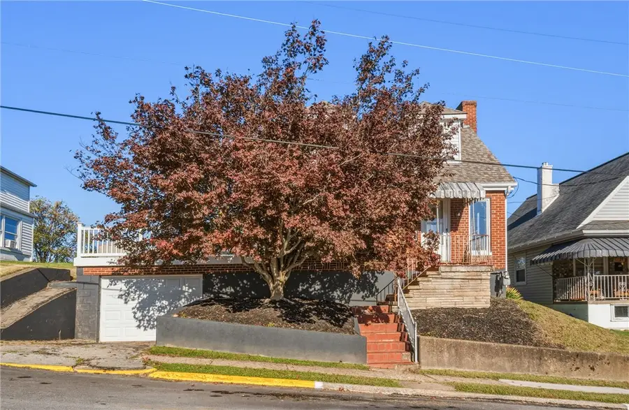 202 Oakland Ave, Charleroi, PA 15022 - #2