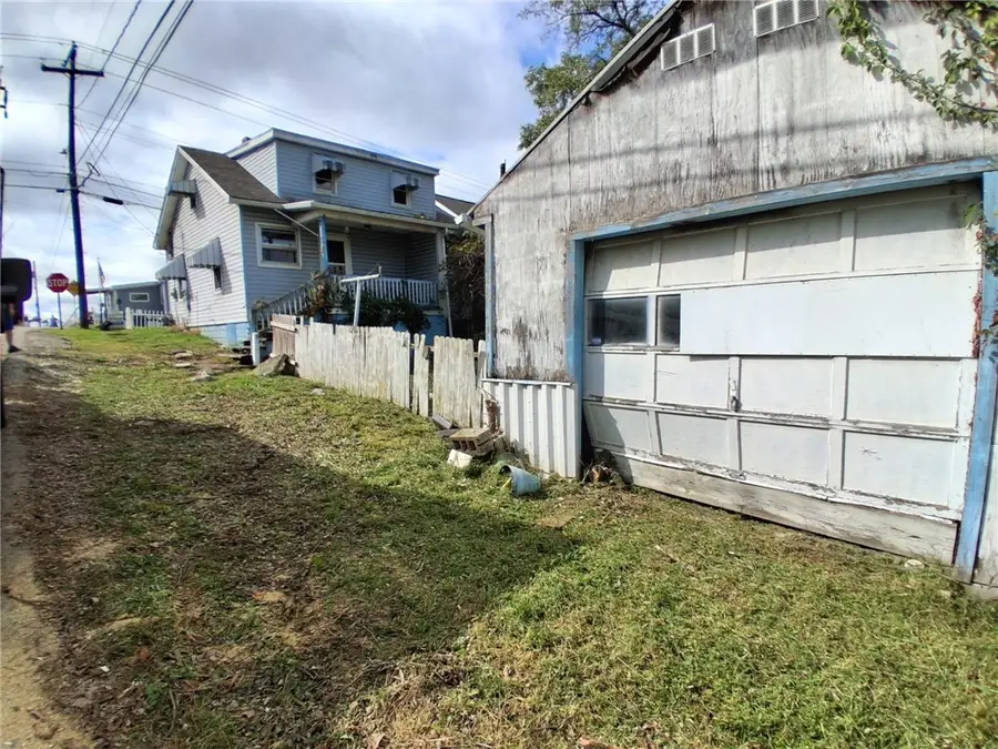 500 Hayes Ave, Washington, PA 15301 - #3