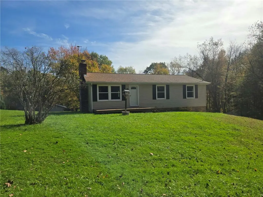 307 Peaceful Valley Rd, West Sunbury, PA 16061 - #1