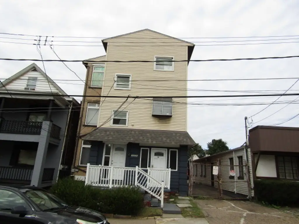 7529 Roslyn St, Pittsburgh, PA 15218 - #1
