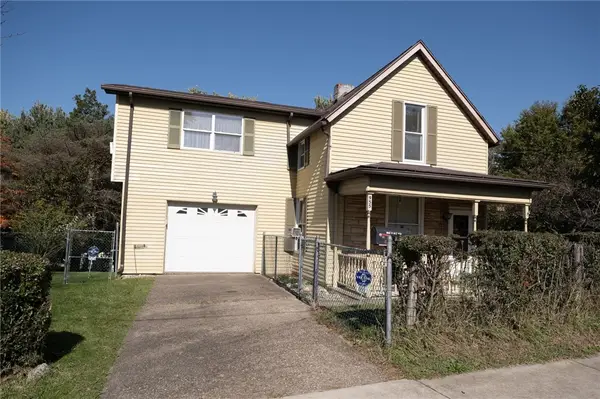 955 Ewing St, Washington, PA 15301