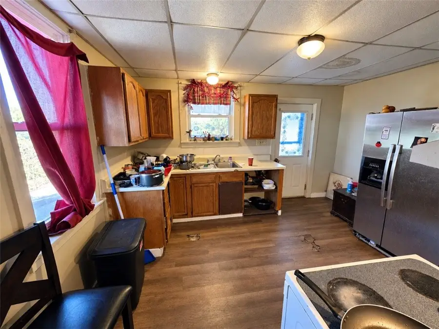 206 Holmes St, Vandergrift, PA 15690 - #3
