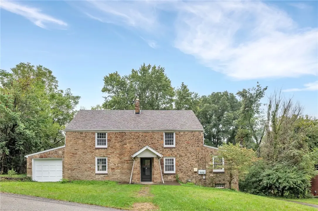 422 Orchard Dr, West Mifflin, PA 15236 - #1