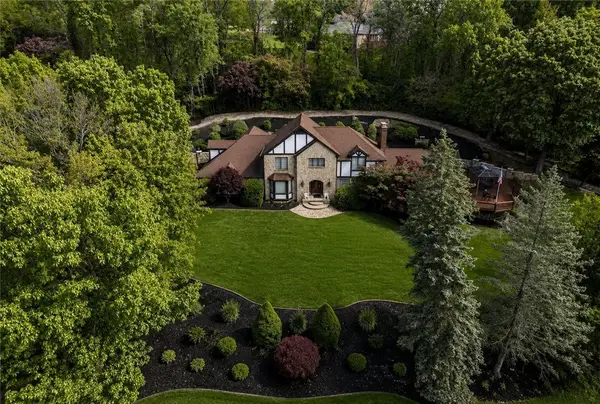 122 Farmington Pl, Greensburg, PA 15601