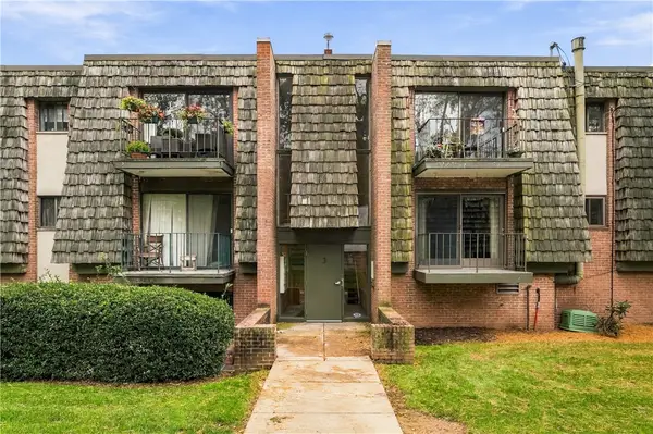 322 Forest Green Drive #322, Coraopolis, PA 15108