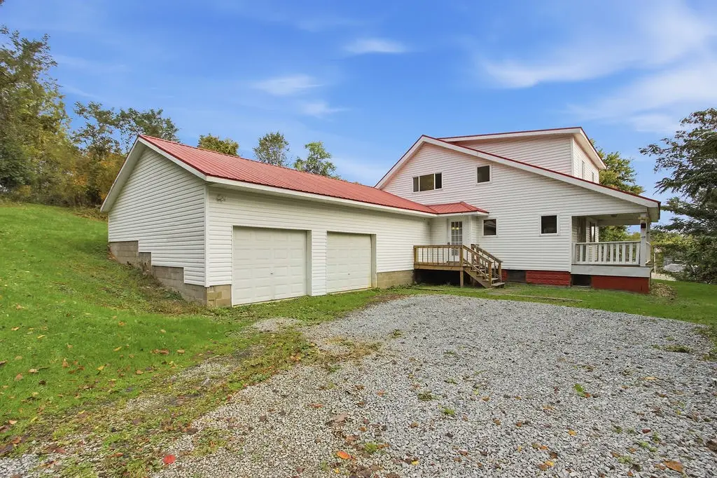 75 Calhoun Rd, Elizabeth, PA 15037 - #1
