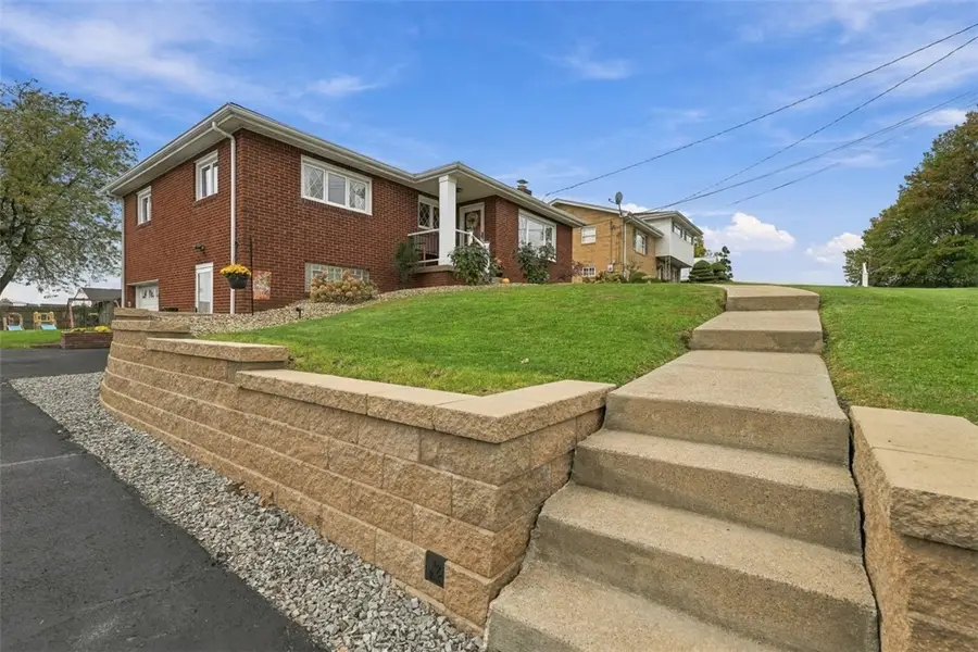 221 Locust Ave, Houston, PA 15342 - #3