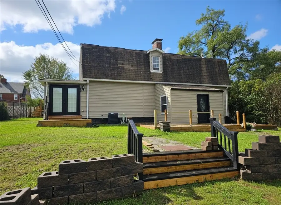 133 Bridle Rd, Glenshaw, PA 15116 - #2