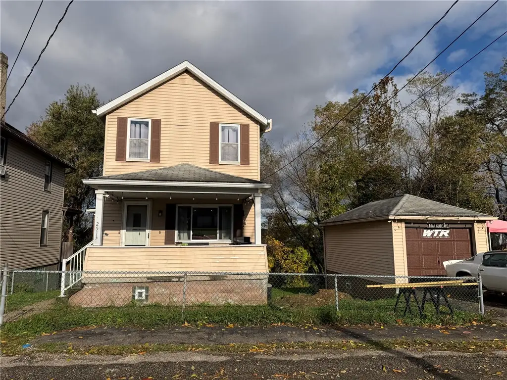 2513 Portland St, Grapeville, PA 15634 - #1