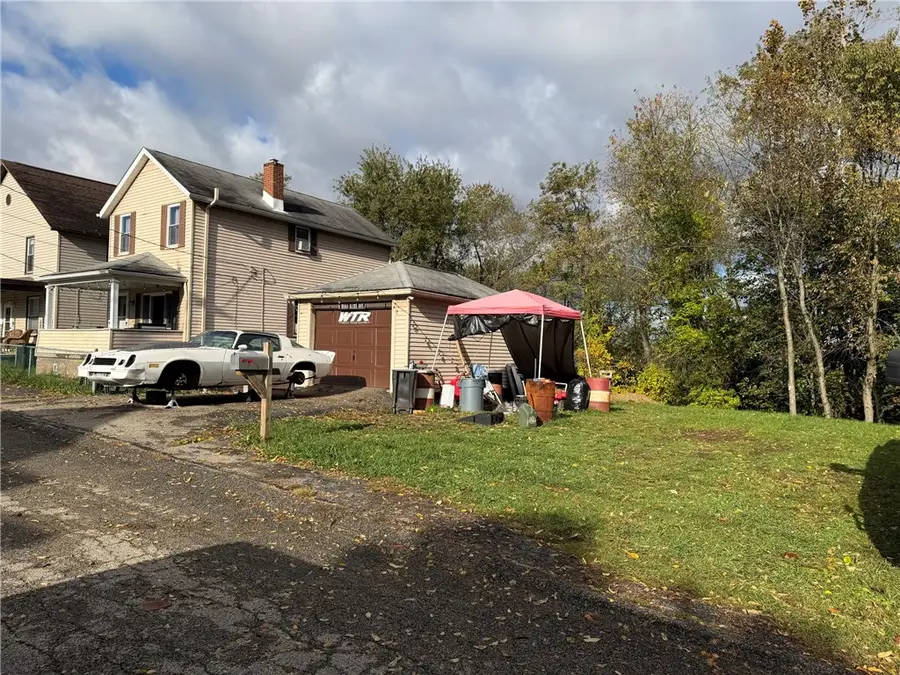 2513 Portland St, Grapeville, PA 15634 - #3