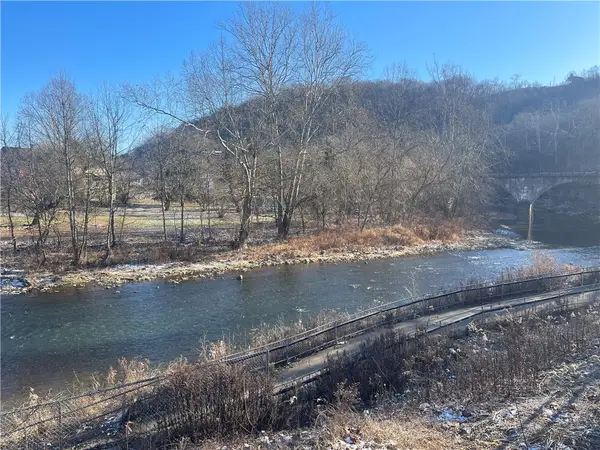 132 Sugar Lane, Clarksville, PA 15322