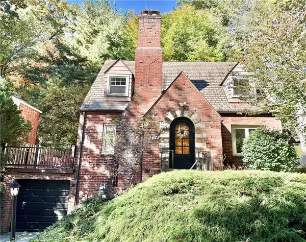 734 Shady Ln, Pittsburgh, PA 15228