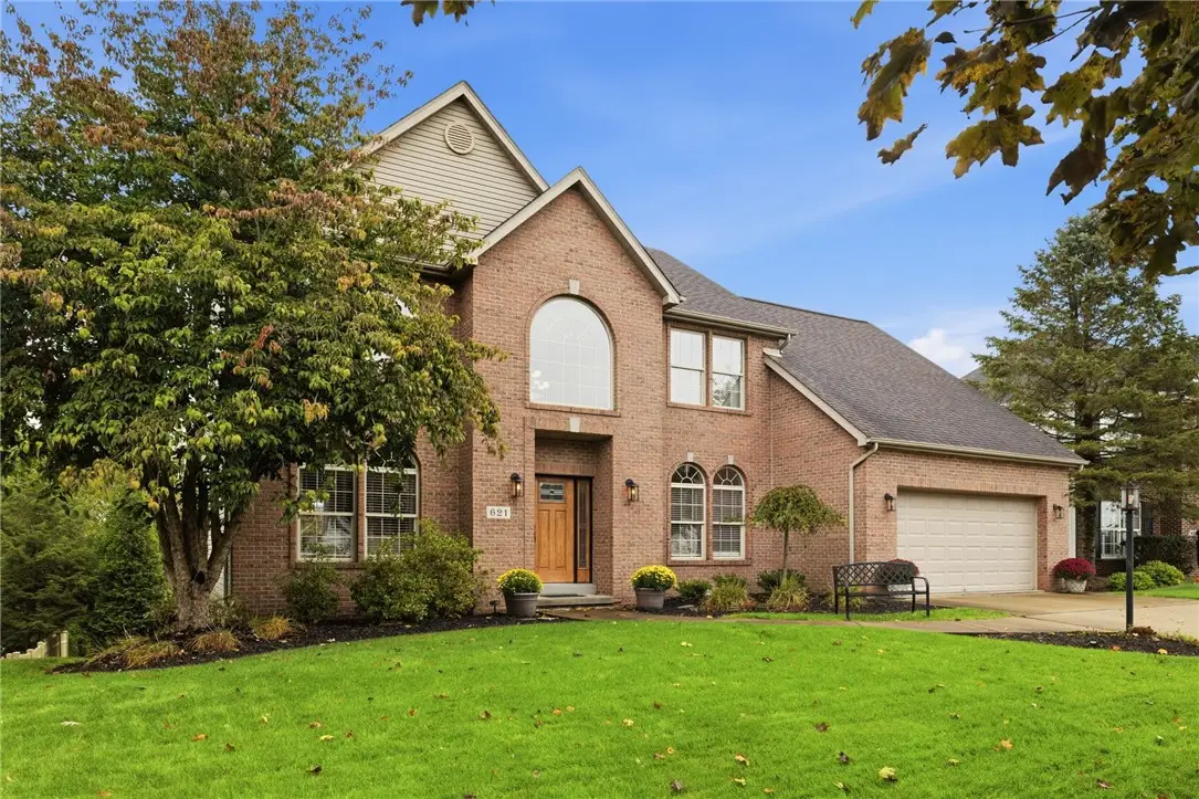 621 Alex Ct, Cranberry, PA 16066 - #1