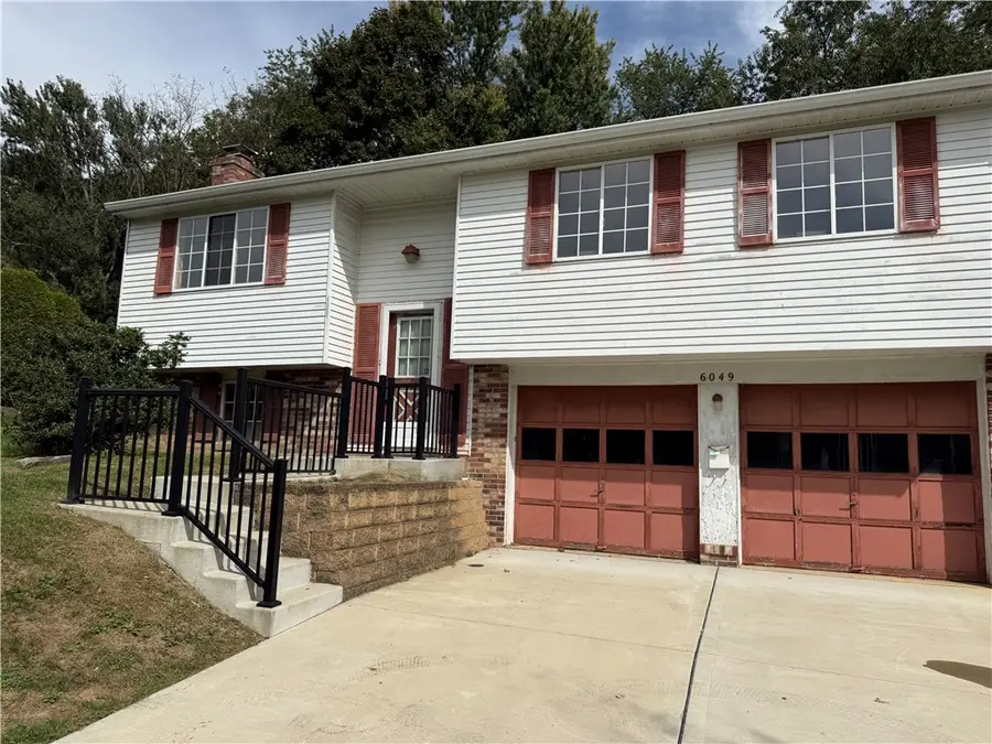 6049 Ramsgate Dr, Bethel Park, PA 15102 - #3