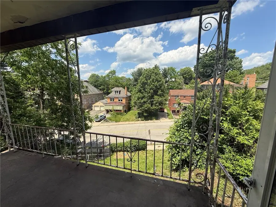 236 Johnston Ave, Pittsburgh, PA 15207 - #2