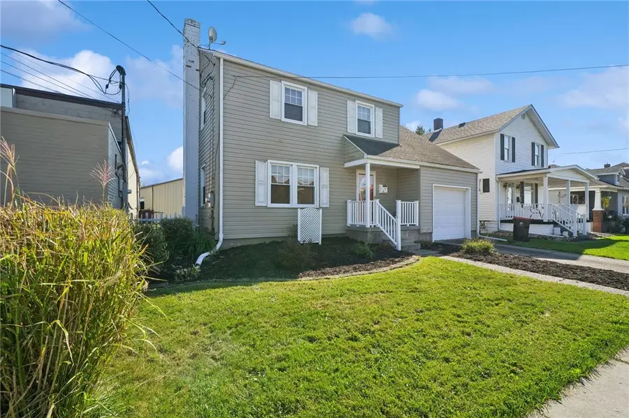 37 Cedar St, Latrobe, PA 15650 - #2