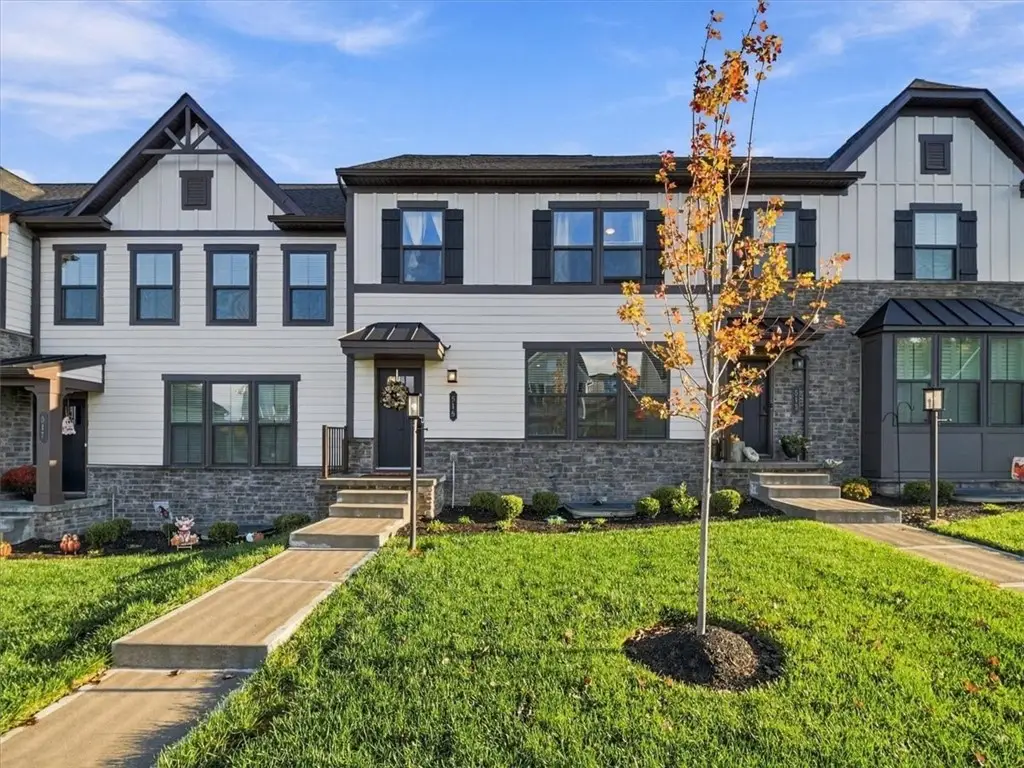515 Blackrock Blvd, Mars, PA 16046 - #1