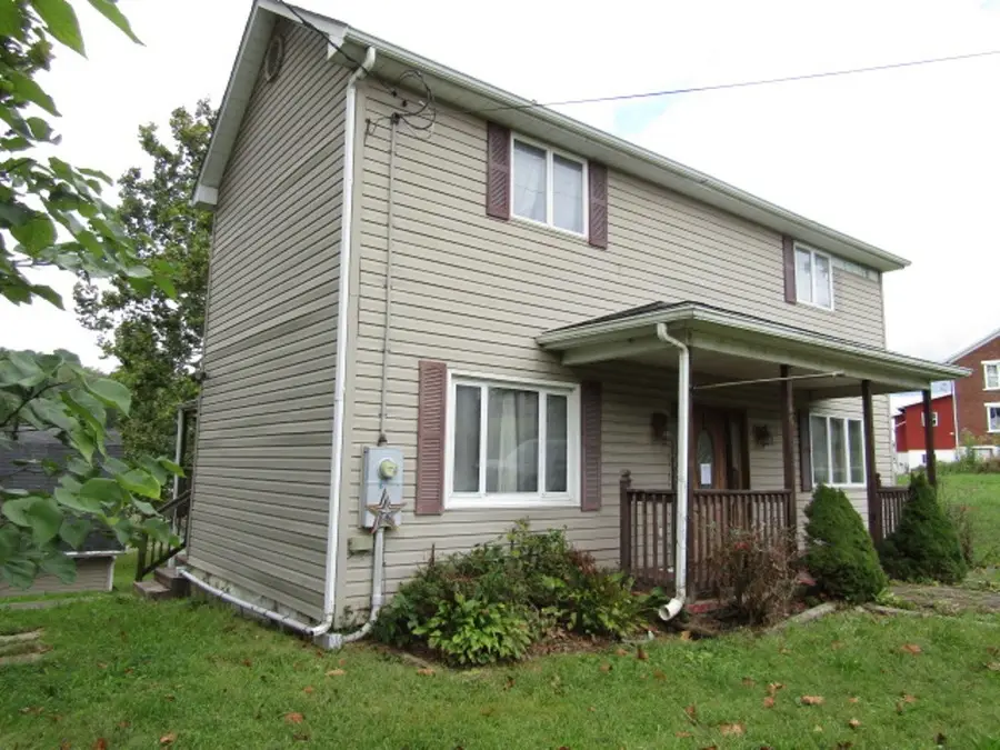 46 Memorial Dr, Perryopolis, PA 15473 - #3