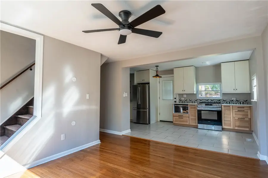 140 Lawrence Ave, Pittsburgh, PA 15238 - #2