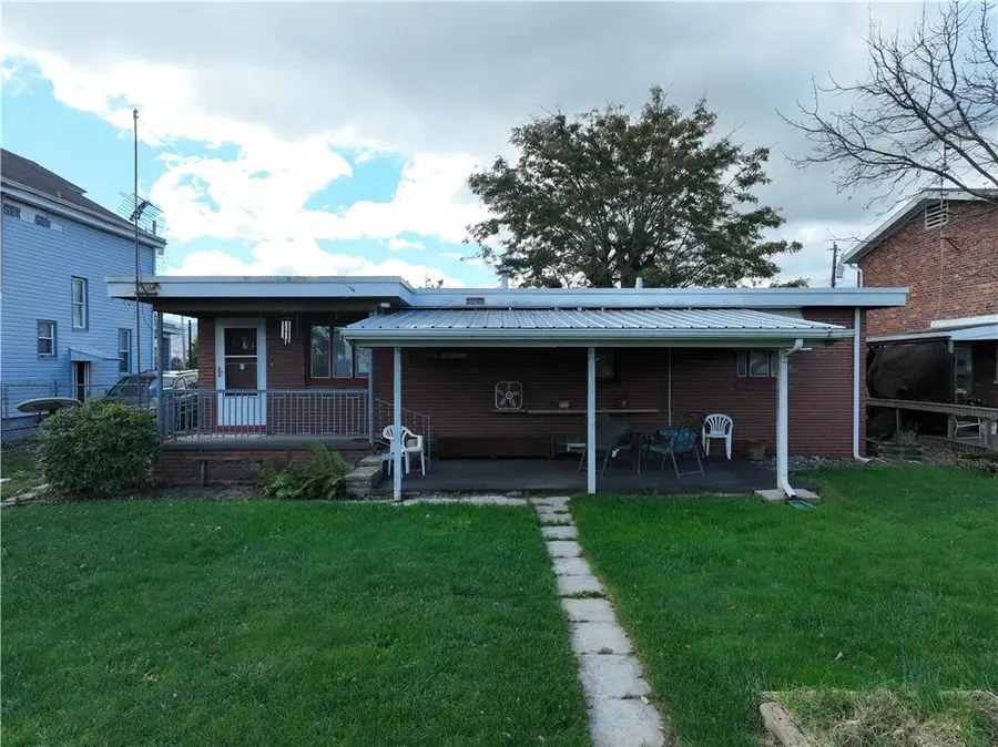 319 Prospect St, Uniontown, PA 15401 - #3