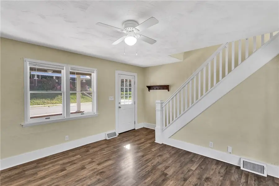 1413 Robbins Avenue, North Apollo, PA 15673 - #3