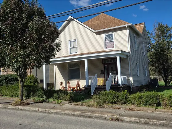 98 W Church St, Fairchance, PA 15436