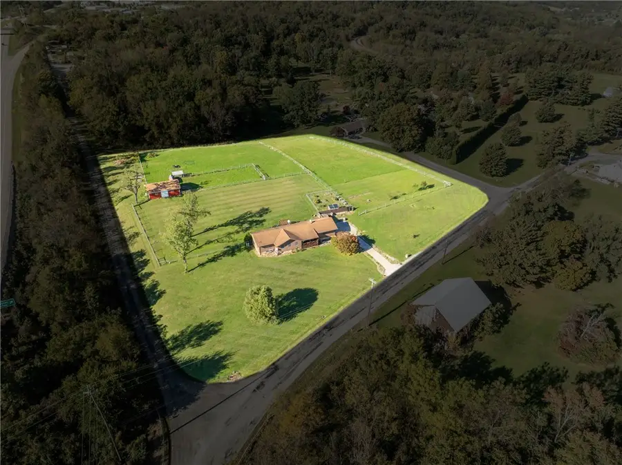 847 Sand Hill Rd, Mount Pleasant, PA 15666 - #2