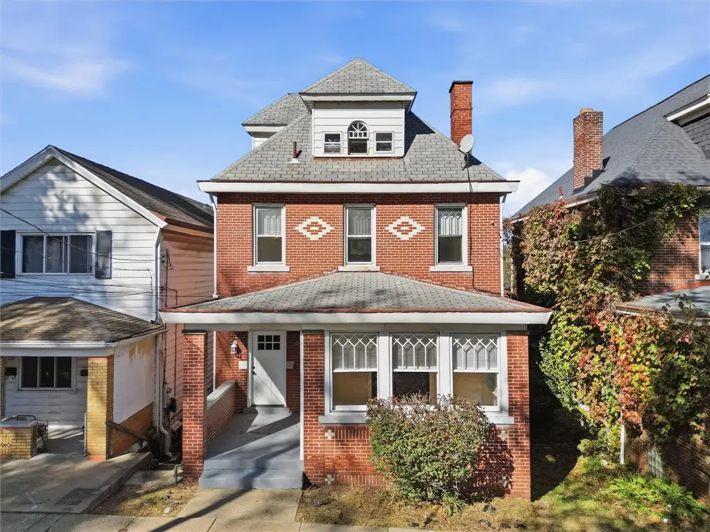 18 Harlem Ave, Stowe, PA 15136 - #1