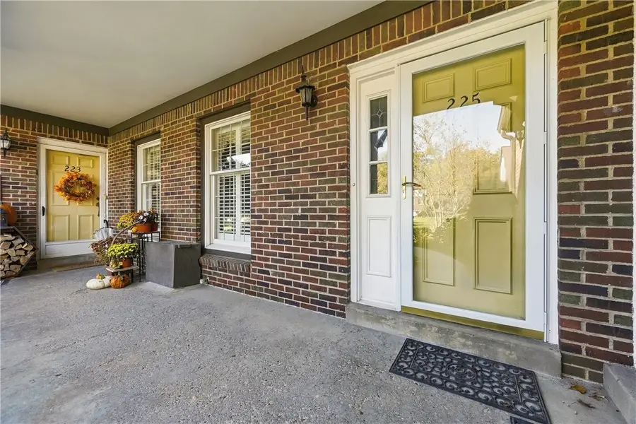 225 Allenberry Circle, Pittsburgh, PA 15234 - #2