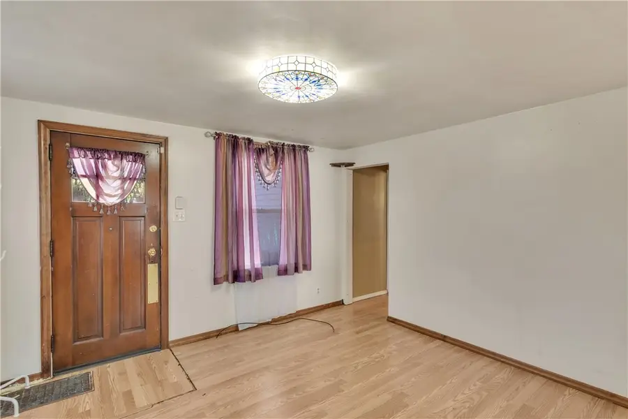 2116 Calvin St, McKeesport, PA 15132 - #3