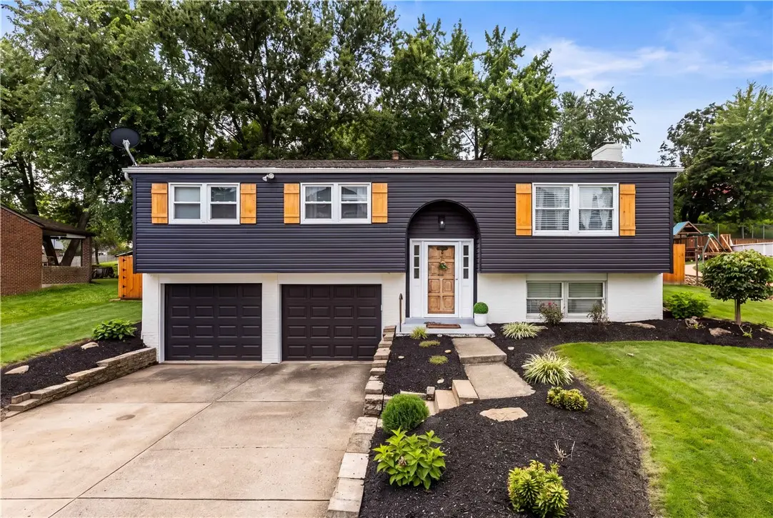 36 Concord Dr, Irwin, PA 15642 - #1