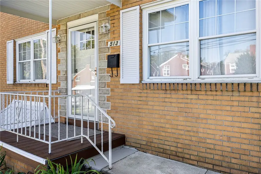 513 W Miller Ave, Homestead, PA 15120 - #2