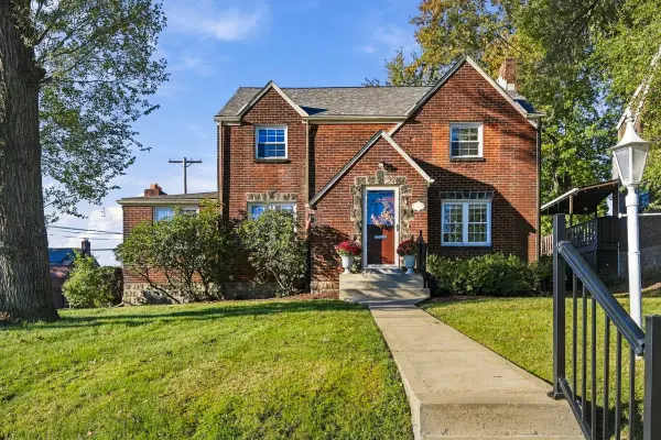 3830 Rural Court W, Churchill, PA 15221