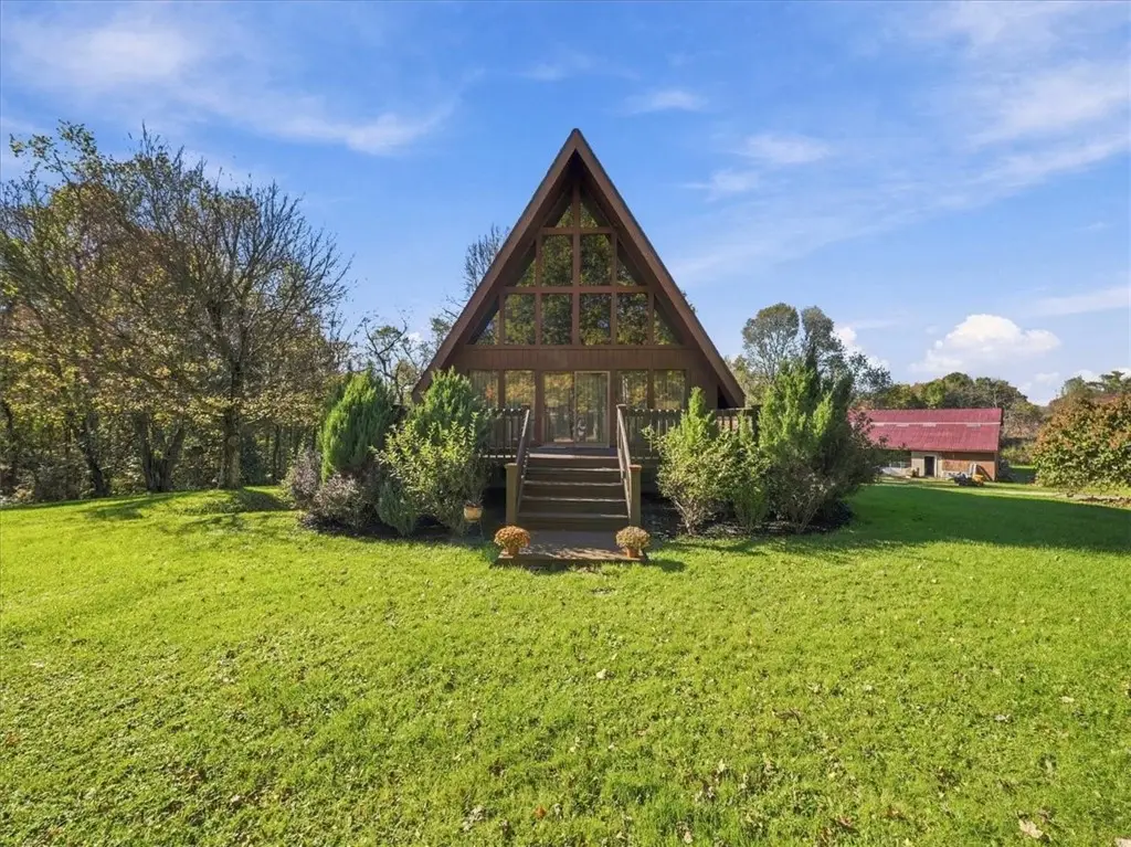 122 Hummel Dr, Industry, PA 15052 - #1
