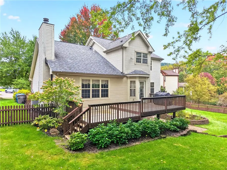 707 Dunbury Ct, Seven Fields, PA 16046 - #2