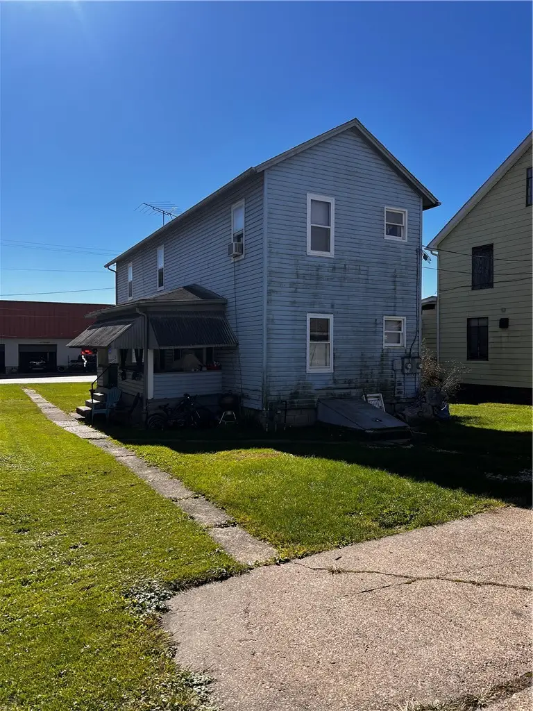 110 W Burrell St, Blairsville, PA 15717 - #1