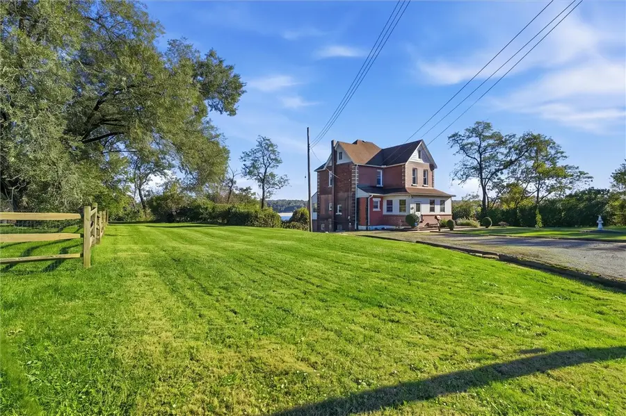 1348 Pocono St, Pittsburgh, PA 15218 - #2