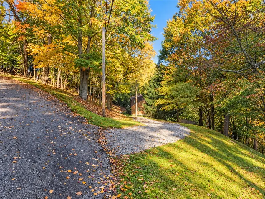 188 Courtney Mill Road, Pittsburgh, PA 15202 - #2