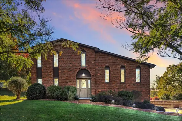 1045 Willowbrook, Rostraver, PA 15089