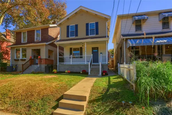 716 Allegheny River Blvd, Oakmont, PA 15139