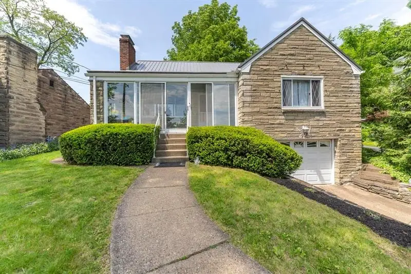 424 Bower Hill Road, Pittsburgh, PA 15228 - #2